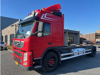 Грузовик-шасси VOLVO FM 330