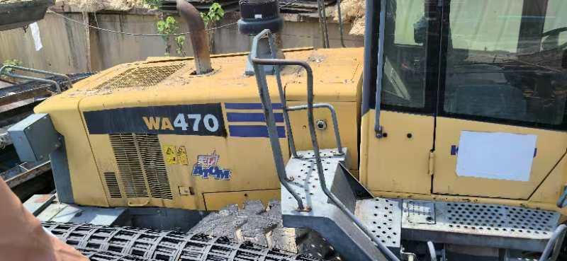 Колёсный погрузчик KOMATSU WA470-6