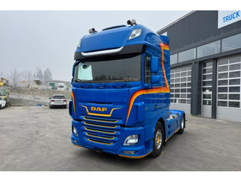 Тягач DAF XF 530