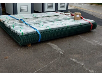 Строительное оборудование OF GREEN V MESH SECURITY FENCING, 2.4M HIGH, 3M PANELS, C/W ALL: фото 3