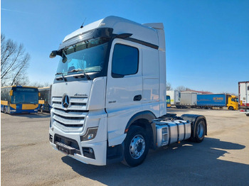 Тягач MERCEDES-BENZ Actros 1845