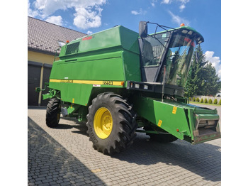 Зерноуборочный комбайн JOHN DEERE 2254