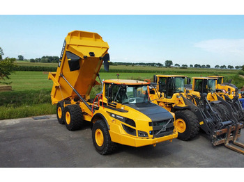 Сочленённый самосвал VOLVO A30G