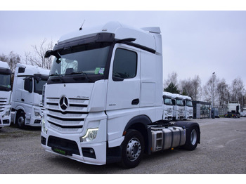 Тягач MERCEDES-BENZ Actros 1845