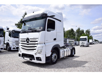 Тягач MERCEDES-BENZ Actros 1845