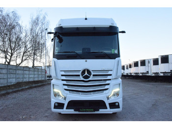 Тягач Mercedes-Benz Actros 5 1845 BigSpace: фото 2