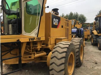 Грейдер CATERPILLAR 140H