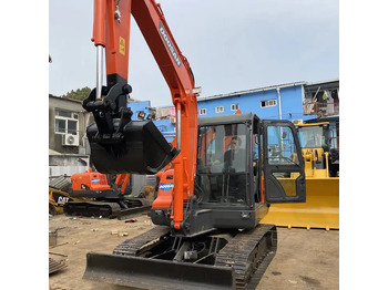 Гусеничный экскаватор DOOSAN DX60