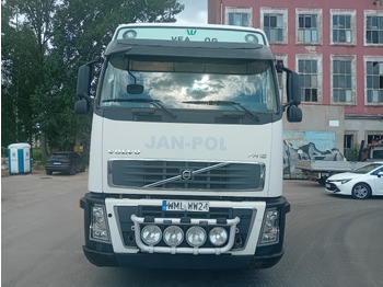 Лесовоз, Автоманипулятор Volvo FH 660: фото 3