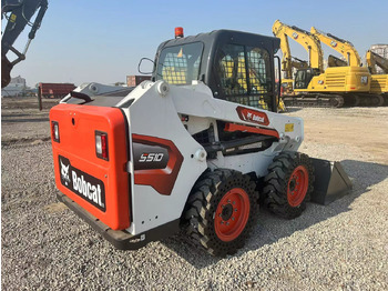 Мини-погрузчик с бортовым поворотом BOBCAT S510