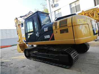 Гусеничный экскаватор CATERPILLAR 320D