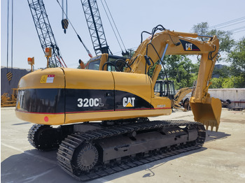 Гусеничный экскаватор CATERPILLAR 320CL