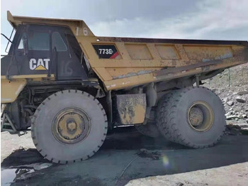 Карьерный самосвал CATERPILLAR