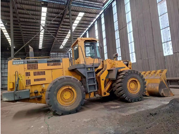 Колёсный погрузчик KOMATSU WA600-3