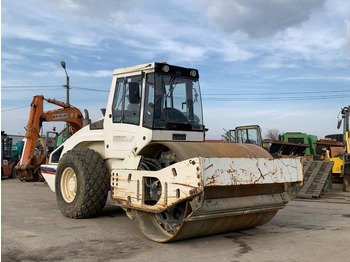 Компактор BOMAG BW213DH-4