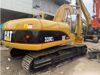 Гусеничный экскаватор CATERPILLAR 320CL