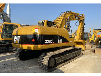 Гусеничный экскаватор CATERPILLAR 320CL