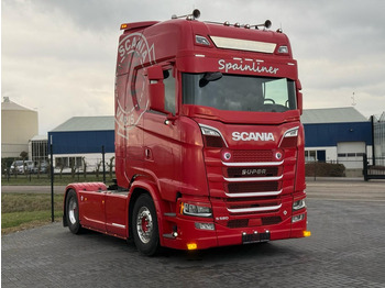 Тягач SCANIA S 580