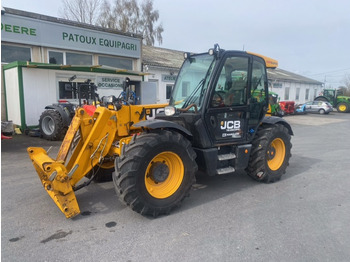 Телескопический погрузчик JCB