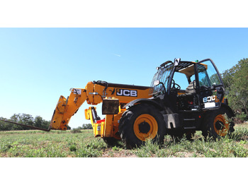 Телескопический фронтальный погрузчик JCB