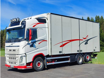 Грузовик с закрытым кузовом VOLVO FH 540