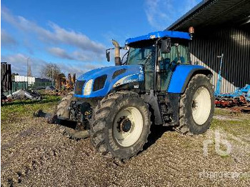 Трактор NEW HOLLAND T7000