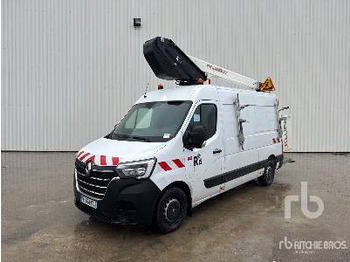 Грузовик с подъемником RENAULT Master