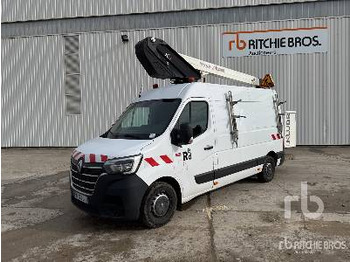 Грузовик с подъемником RENAULT Master