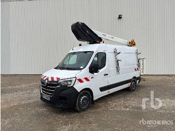 Грузовик с подъемником RENAULT Master