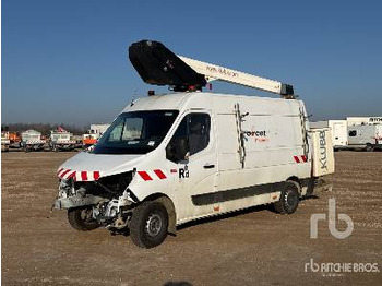 Грузовик с подъемником RENAULT Master