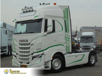 Тягач IVECO S-WAY