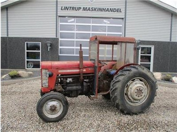 Трактор MASSEY FERGUSON