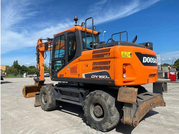 Колёсный экскаватор Doosan DX160W: фото 2