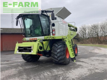 Зерноуборочный комбайн CLAAS Lexion 760