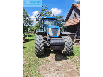 Трактор NEW HOLLAND T7050