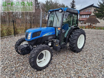 Трактор NEW HOLLAND T4000