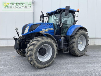 Трактор NEW HOLLAND T7.230