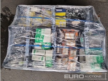 Строительное оборудование Unused Pallet of Paint Rollers, Earplugs, Protective Glasses, Face Masks, Clamps: фото 5