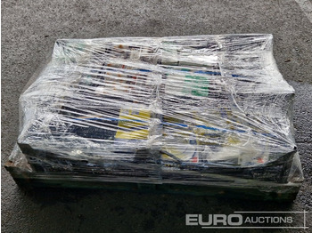 Строительное оборудование Unused Pallet of Paint Rollers, Earplugs, Protective Glasses, Face Masks, Clamps: фото 3