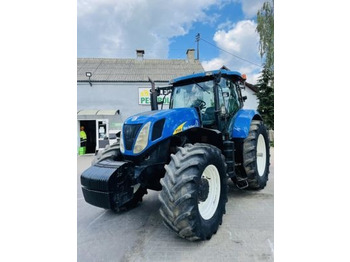 Трактор NEW HOLLAND T7000