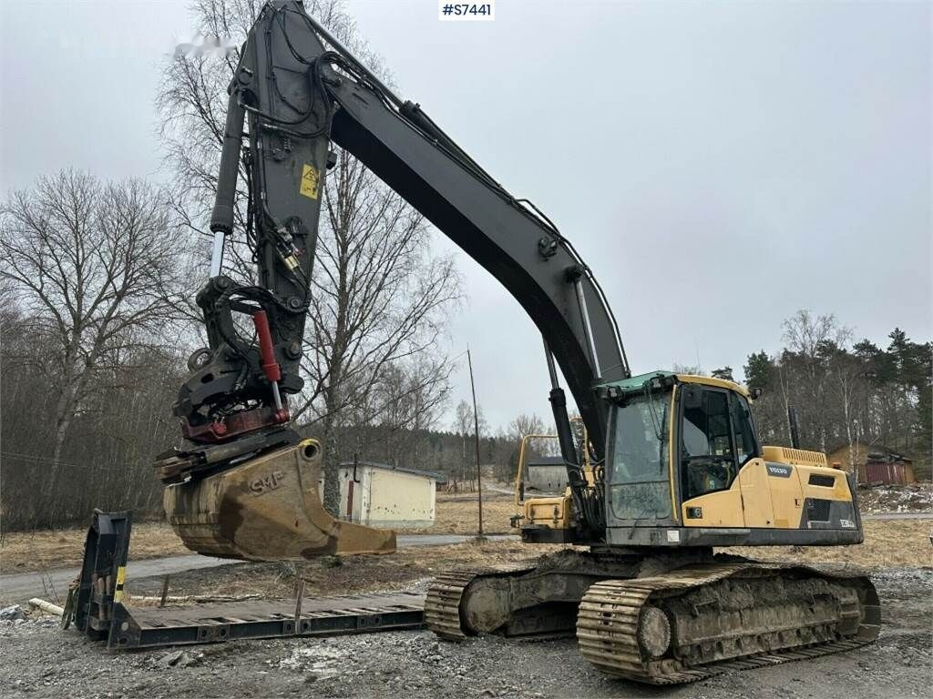 Гусеничный экскаватор Volvo EC300DL: фото 9