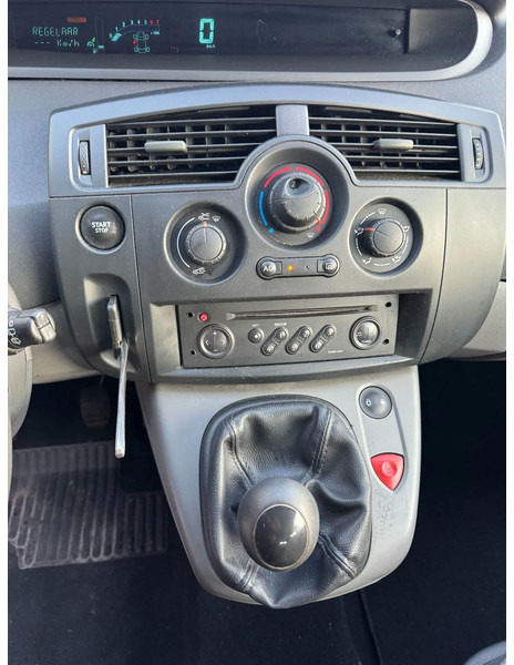 Легковой автомобиль Renault Scénic **AIRCO-CLIME**: фото 12