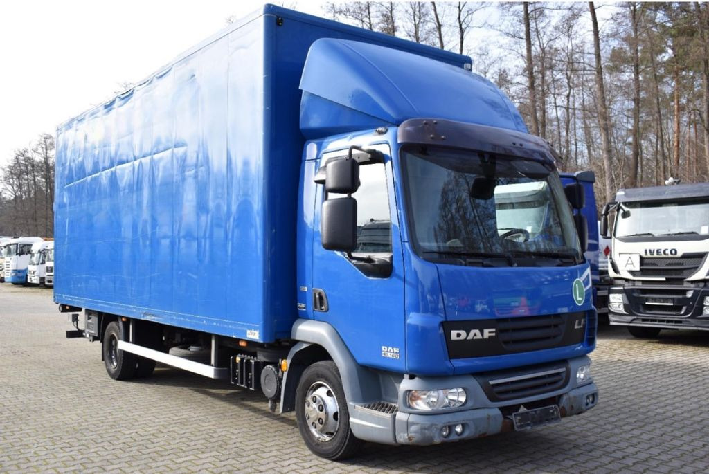 Грузовик с закрытым кузовом DAF AE 45.160 LF BL/Filzkoffer,Klima,ABS E4: фото 9