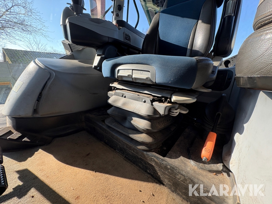 Трактор Traktor New Holland T7.190: фото 10