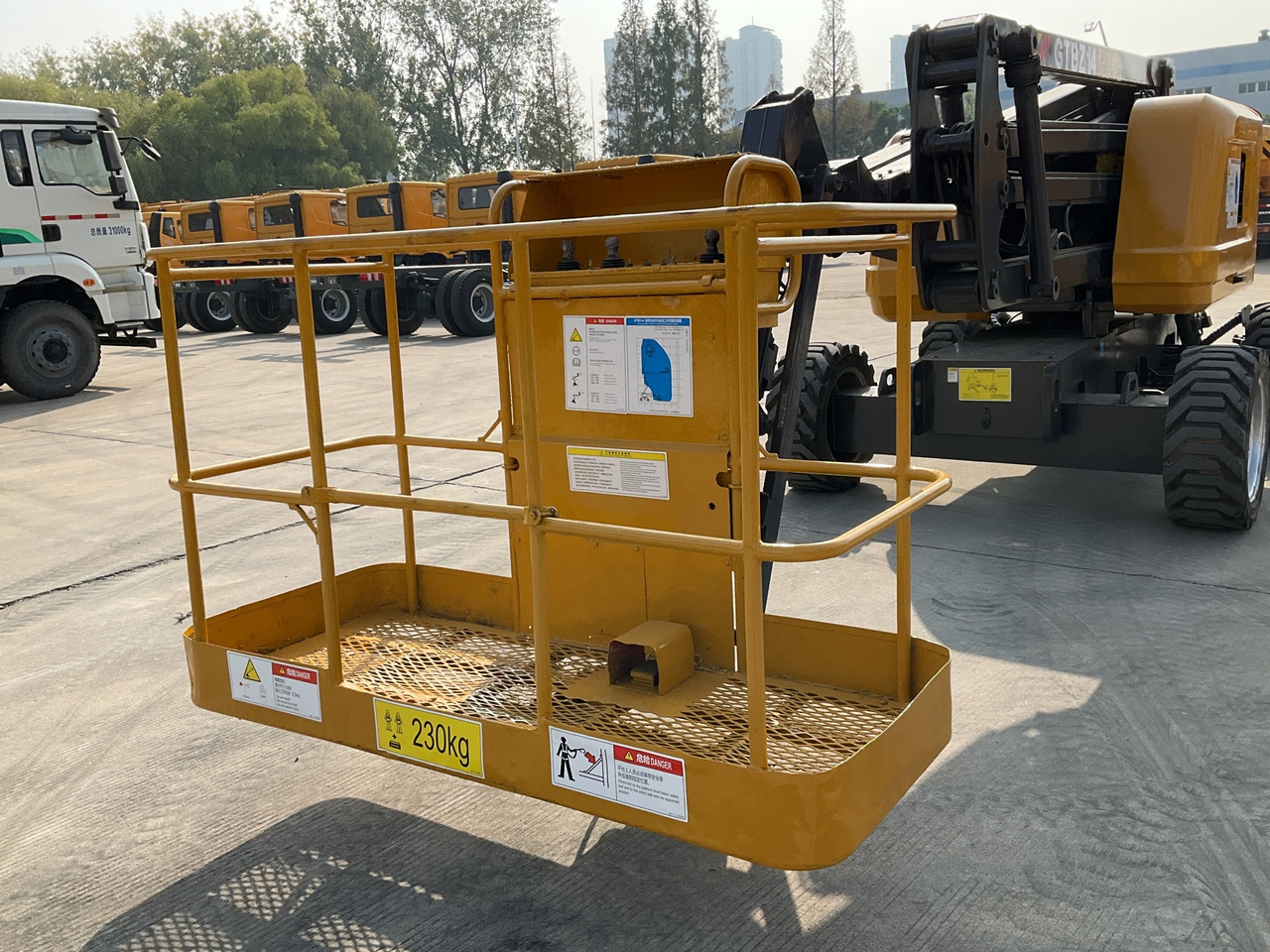 Коленчатый подъемник XCMG Official  Cherry Picker Lift GTBZ14J 14m Used Articulated Boom Lift Hot Sale: фото 7