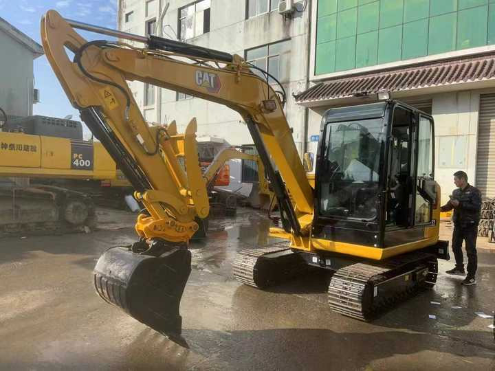 Гусеничный экскаватор Lowest price used cat 306E2 small crawler digger caterpillar 306e2 mini excavator for sale: фото 6