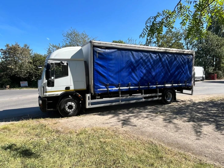 Тентованный грузовик Iveco Eurocargo Curtainsider 180E: фото 7