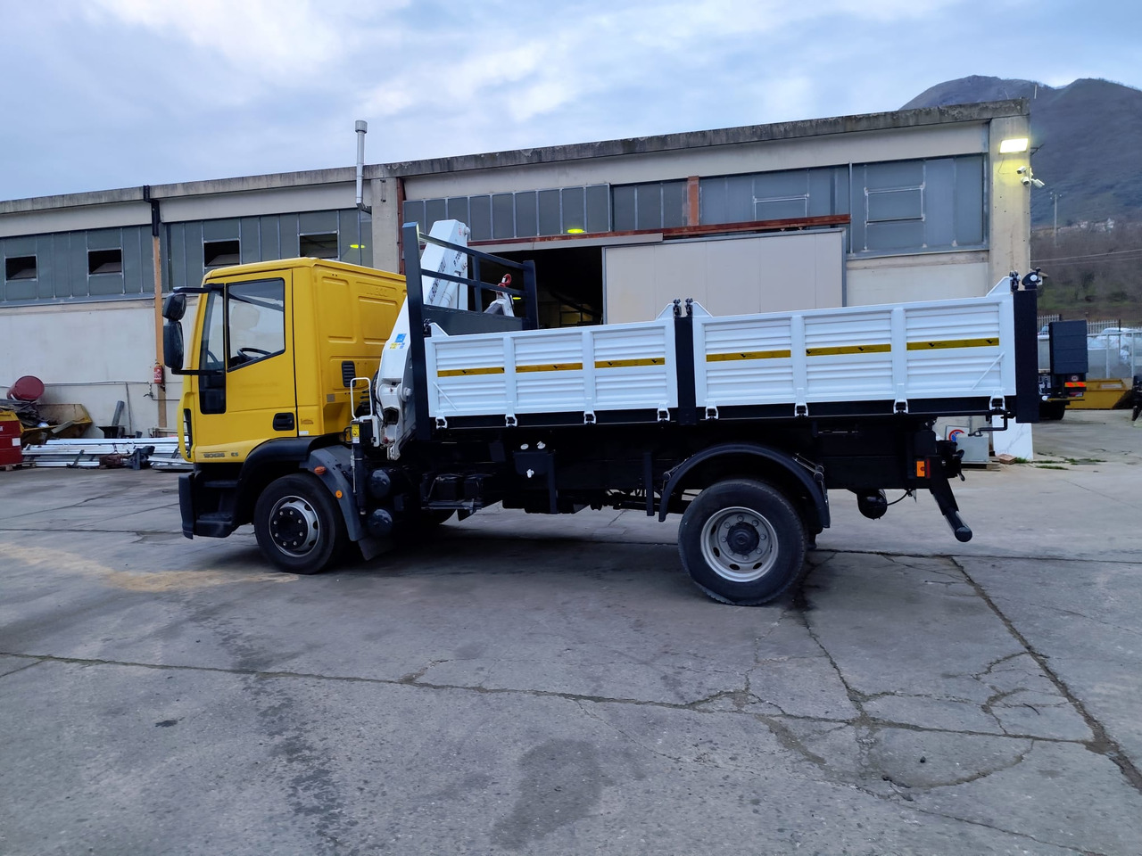 Автоманипулятор IVECO EUROCARGO 120E28P: фото 34