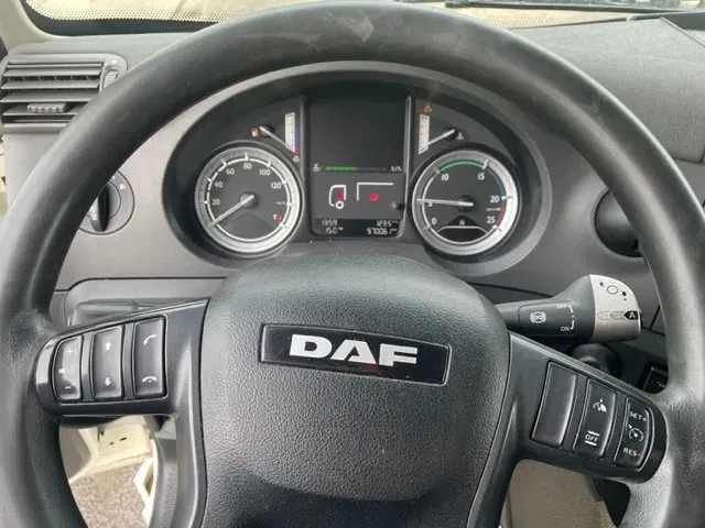 Тягач DAF CF 400 FT Spacecab Very good driving truck: фото 19