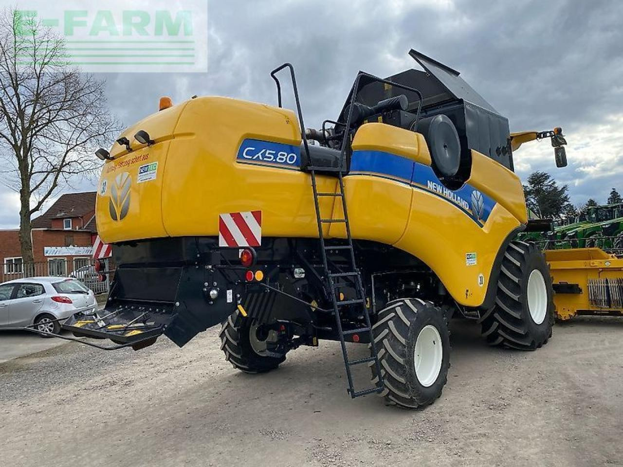 Зерноуборочный комбайн New Holland cx 5.80: фото 6